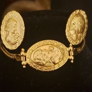 Real 18k Saudi gold cameo set